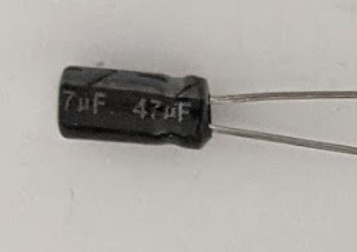 Electrolytic Capacitor — 47uF 25V 5x8mm 85° - QTY of 1